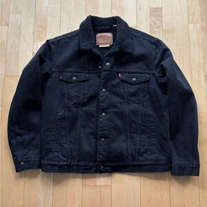 Black Levis Sherpa Trucker Jacket